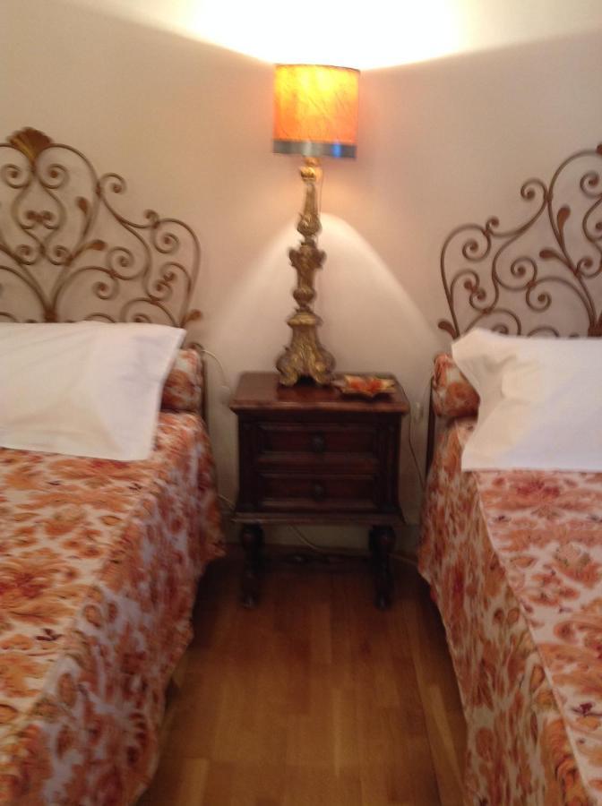 Magnolia Bed & Breakfast กาซาเล มอนแฟร์ราโต ภายนอก รูปภาพ
