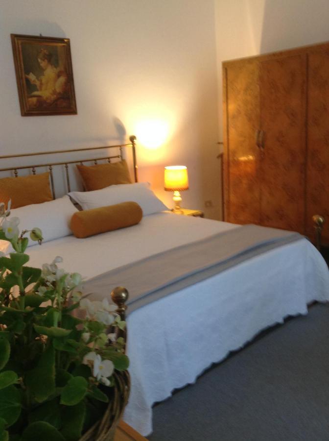 Magnolia Bed & Breakfast กาซาเล มอนแฟร์ราโต ภายนอก รูปภาพ